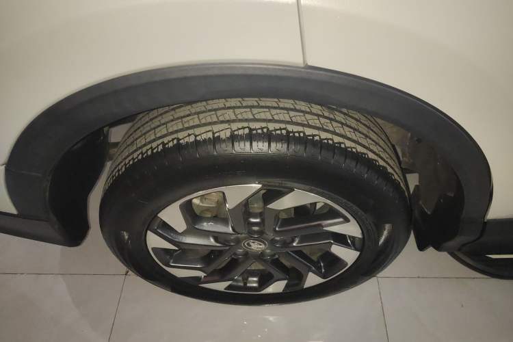 Used Toyota RAV4 2018 2.5L Automatic 4x4 Elite i Edition Exterior 5