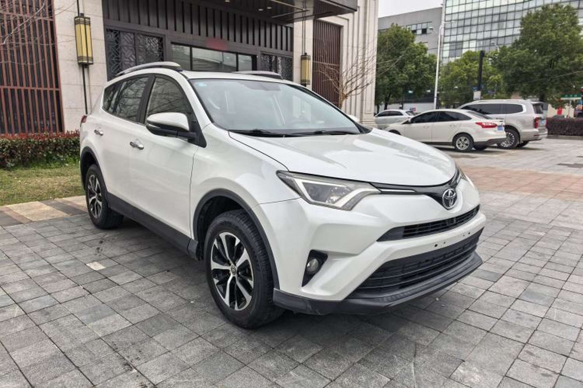 Used Toyota RAV4 2018 2.0L CVT Two-Wheel Drive Fashion X Edition Exterior 5