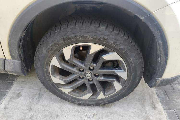 Used Toyota RAV4 2018 2.5L Automatic 4x4 Elite i Edition Exterior 7