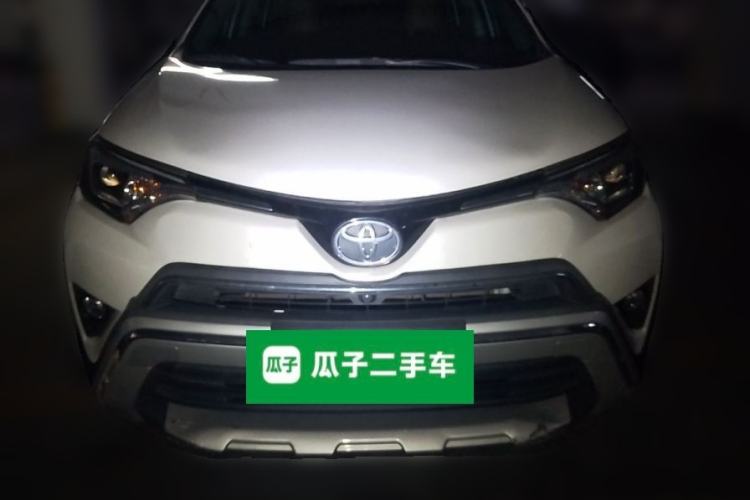 Used Toyota RAV4 2018 2.0L CVT Two-Wheel Drive Fashion X Edition Front
