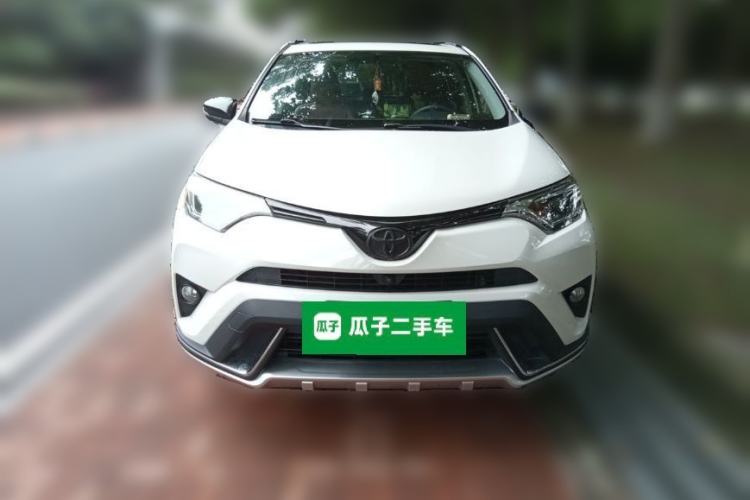 Used Toyota RAV4 2018 2.0L CVT Two-Wheel Drive Fashion X Edition Front