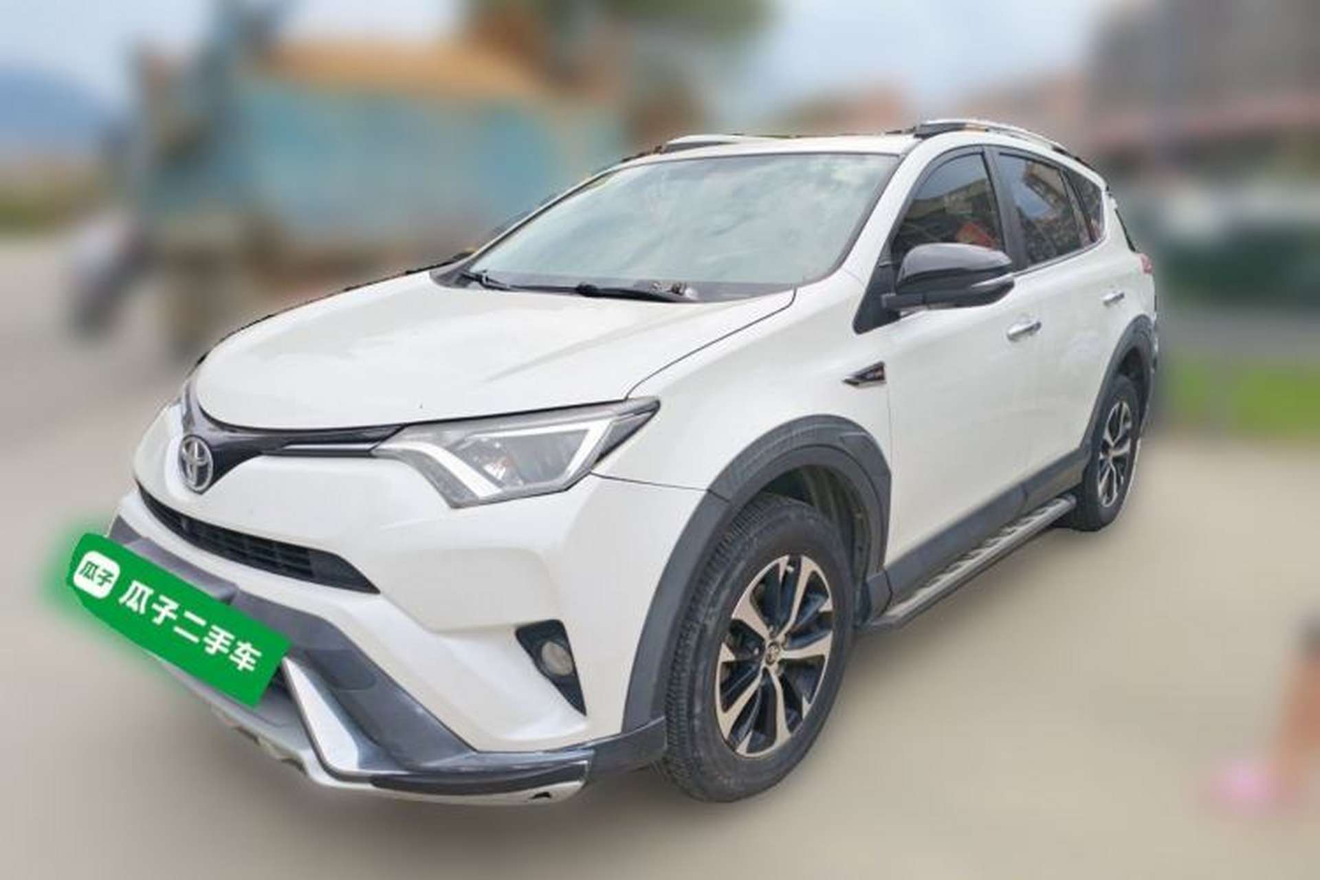 Used Toyota RAV4 2018 2.0L CVT Two-Wheel Drive Fashion X Edition Front Left 45 Deg