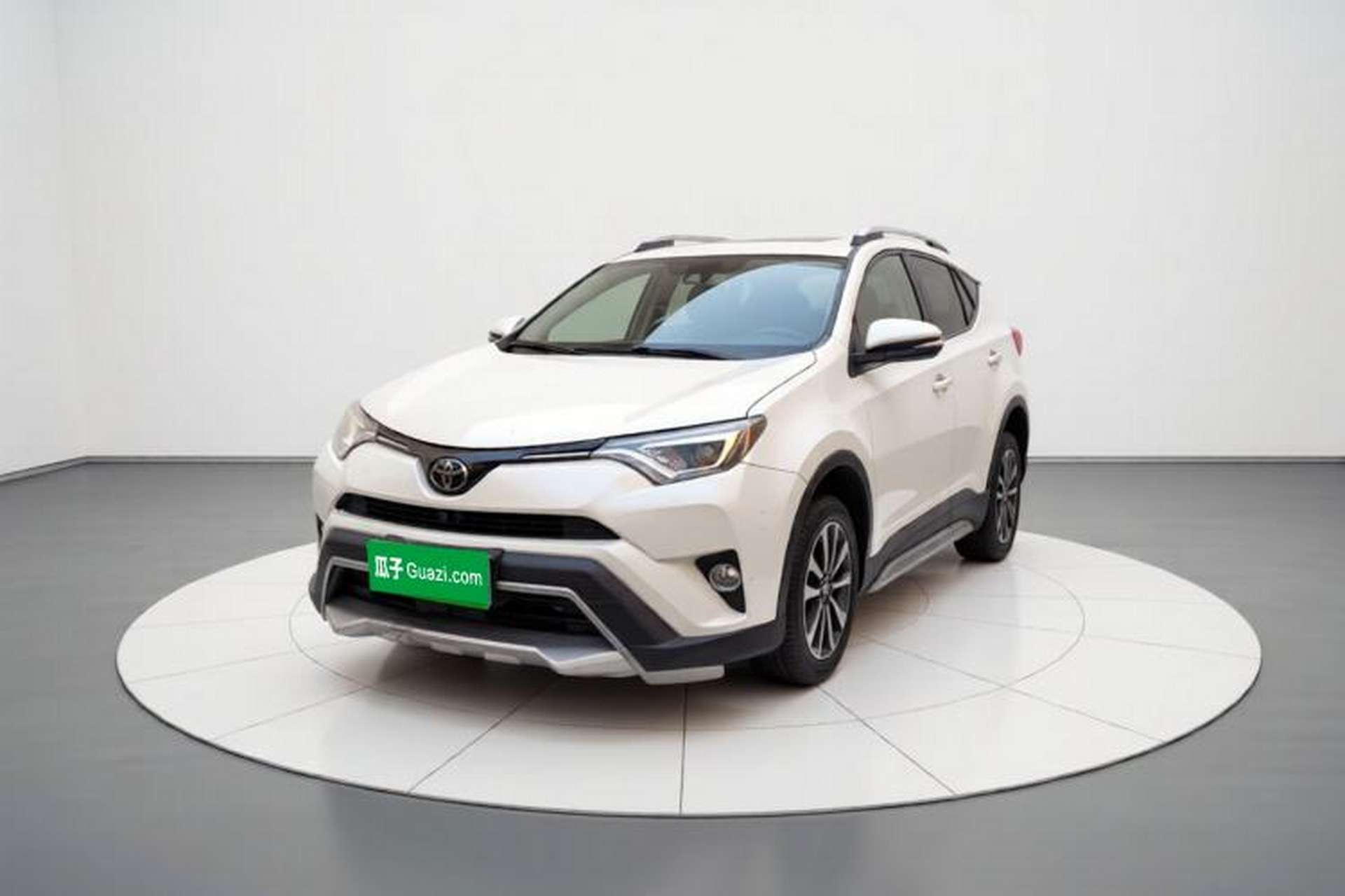 Used Toyota RAV4 2018 2.5L Automatic 4x4 Elite i Edition Front Left 45 Deg