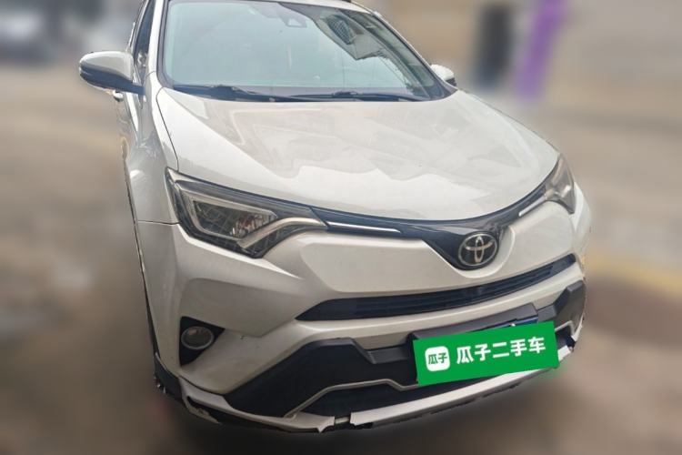 Used Toyota RAV4 2018 2.5L Automatic 4x4 Elite i Edition Front Right 45 Deg