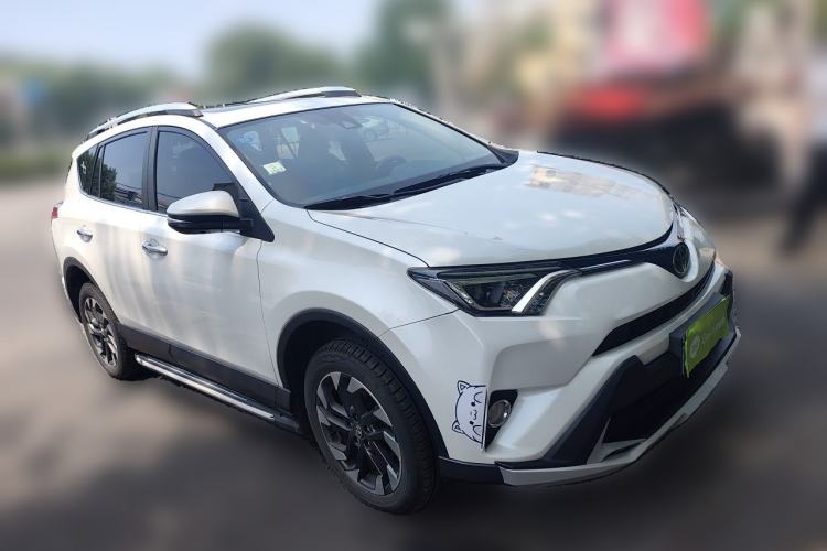Used Toyota RAV4 2018 2.5L Automatic 4x4 Elite i Edition Front Right 45 Deg