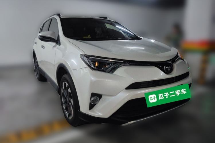 Used Toyota RAV4 2018 2.5L Automatic 4x4 Elite i Edition Front Right 45 Deg