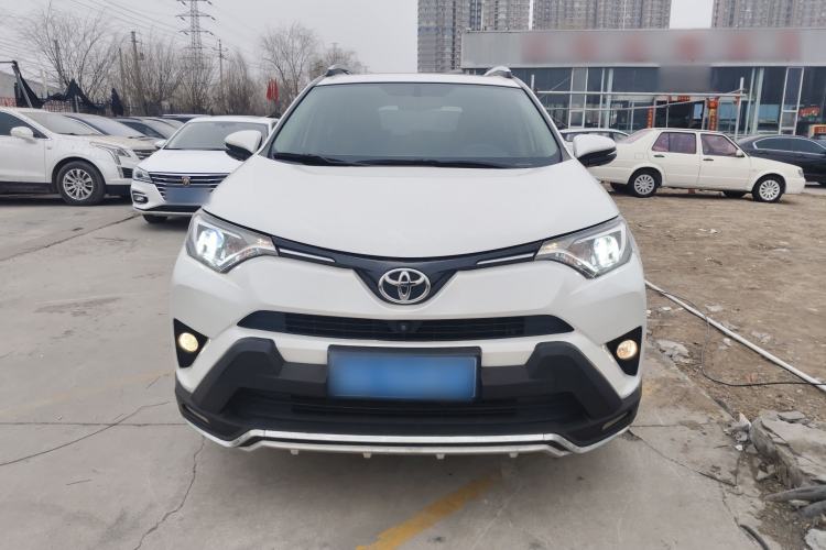 Used Toyota RAV4 2018 2.0L CVT Two-Wheel Drive Fashion X Edition Front