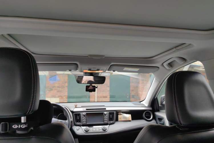 Used Toyota RAV4 2018 2.5L Automatic 4x4 Elite i Edition Headliner