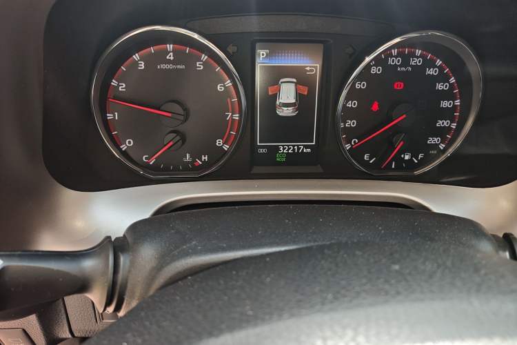 Used Toyota RAV4 2018 2.5L Automatic 4x4 Elite i Edition Instrument Cluster