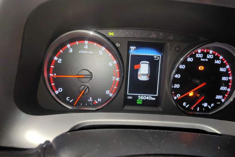Used Toyota RAV4 2018 2.5L Automatic 4x4 Elite i Edition Instrument Cluster