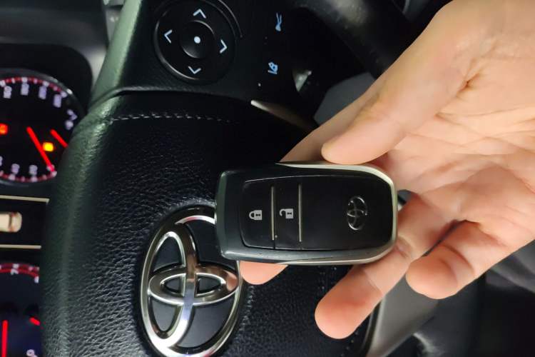 Used Toyota RAV4 2018 2.5L Automatic 4x4 Elite i Edition Interior 1