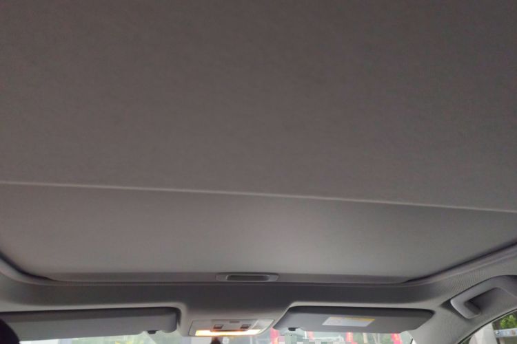 Used Toyota RAV4 2018 2.0L CVT Two-Wheel Drive Fashion X Edition Interior 4