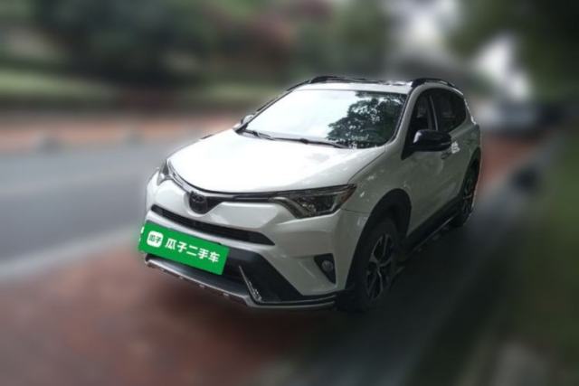 Used Toyota RAV4 2018 2.0L CVT Two-Wheel Drive Fashion X Edition