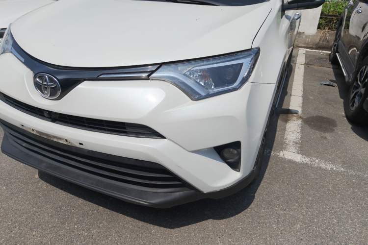Used Toyota RAV4 2018 2.0L CVT Two-Wheel Drive Fashion X Edition Left Front Headlight