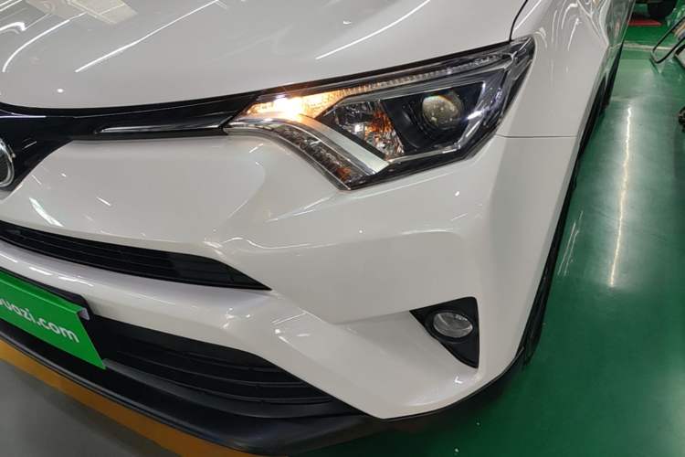 Used Toyota RAV4 2018 2.0L CVT Two-Wheel Drive Fashion X Edition Left Front Headlight