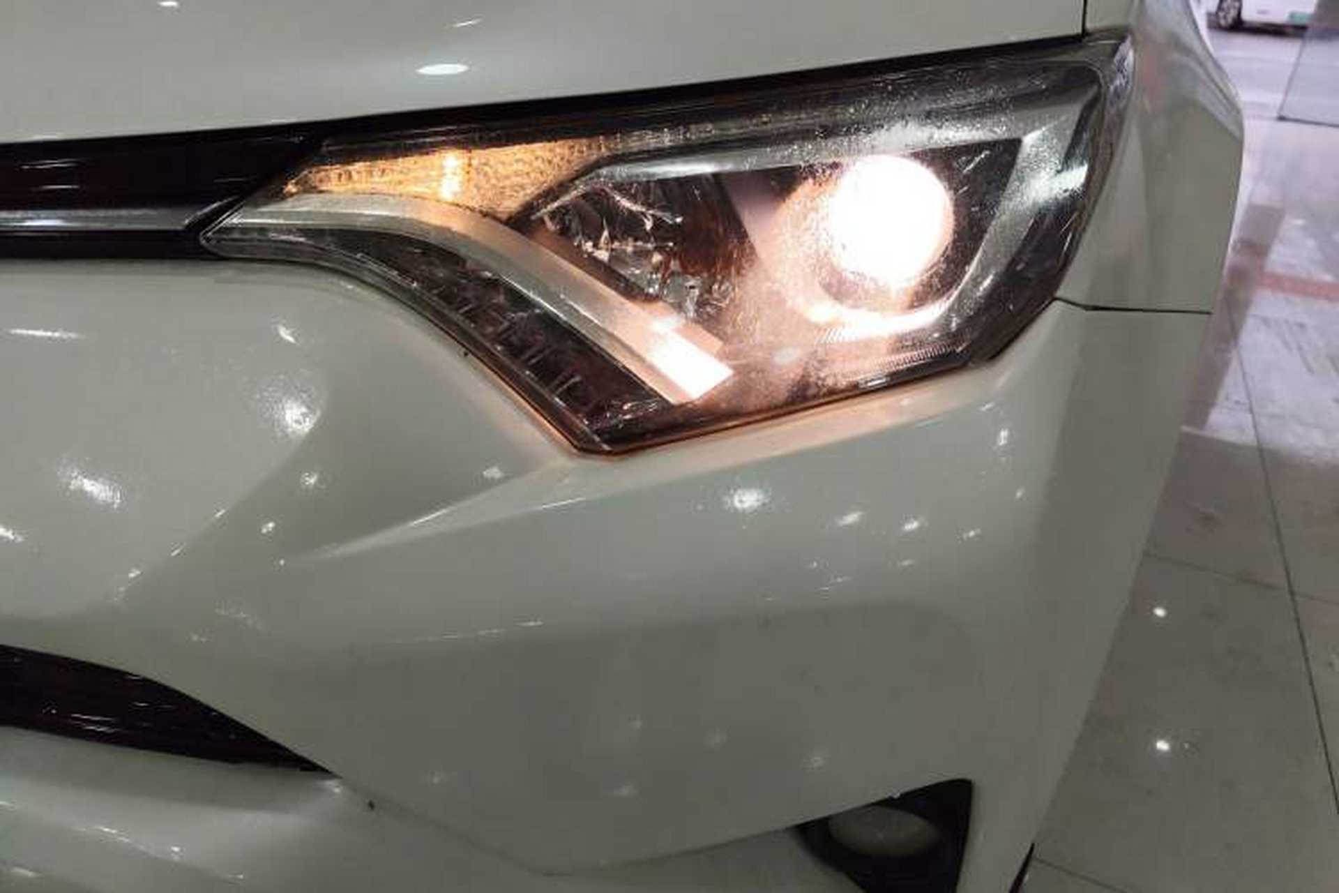 Used Toyota RAV4 2018 2.0L CVT Two-Wheel Drive Fashion X Edition Left Front Headlight