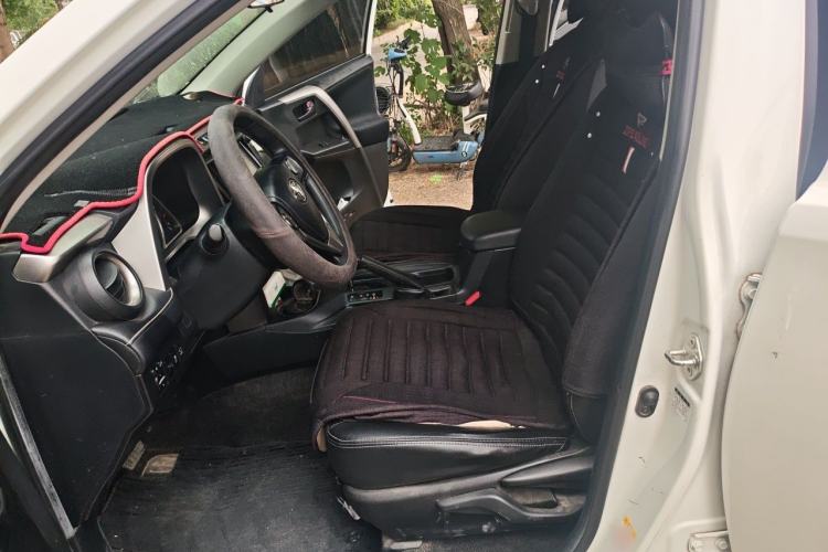 Used Toyota RAV4 2018 2.0L CVT Two-Wheel Drive Fashion X Edition Left Front Seat