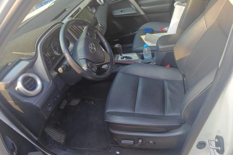 Used Toyota RAV4 2018 2.5L Automatic 4x4 Elite i Edition Left Front Seat