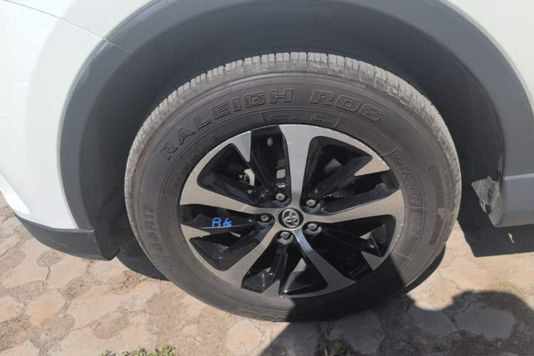 Used Toyota RAV4 2018 2.0L CVT Two-Wheel Drive Fashion X Edition Left Front Wheel Hub