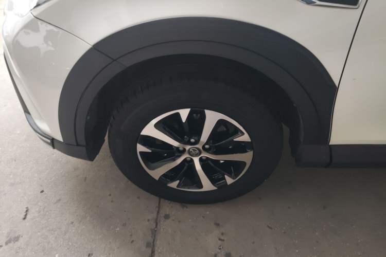 Used Toyota RAV4 2018 2.0L CVT Two-Wheel Drive Fashion X Edition Left Front Wheel Hub