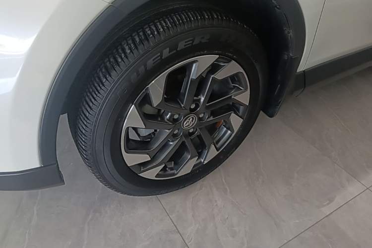 Used Toyota RAV4 2018 2.5L Automatic 4x4 Elite i Edition Left Front Wheel Hub