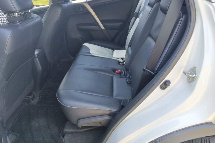 Used Toyota RAV4 2018 2.5L Automatic 4x4 Elite i Edition Left Rear Seat