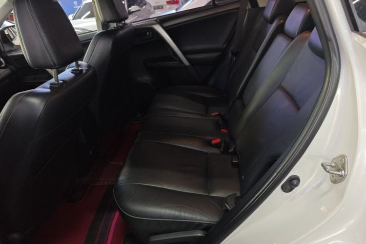 Used Toyota RAV4 2018 2.5L Automatic 4x4 Elite i Edition Left Rear Seat