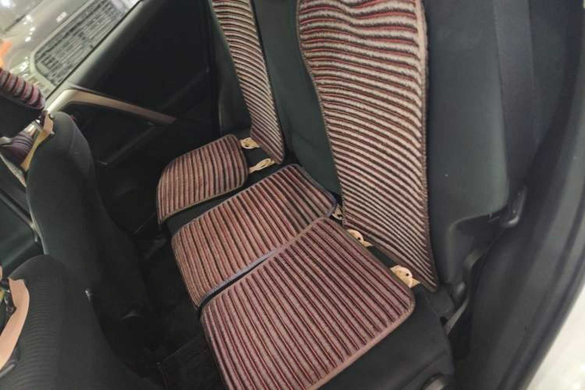 Used Toyota RAV4 2018 2.0L CVT Two-Wheel Drive Fashion X Edition Left Rear Seat
