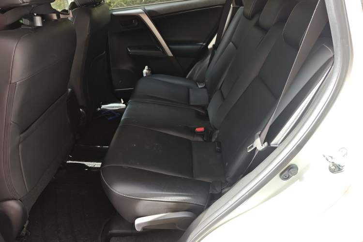 Used Toyota RAV4 2018 2.5L Automatic 4x4 Elite i Edition Left Rear Seat