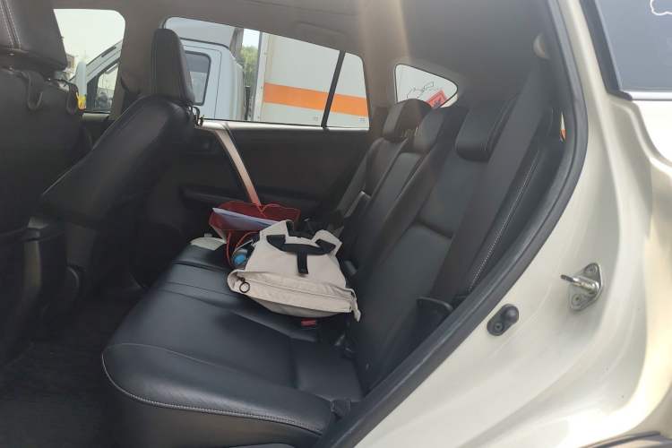 Used Toyota RAV4 2018 2.5L Automatic 4x4 Elite i Edition Left Rear Seat