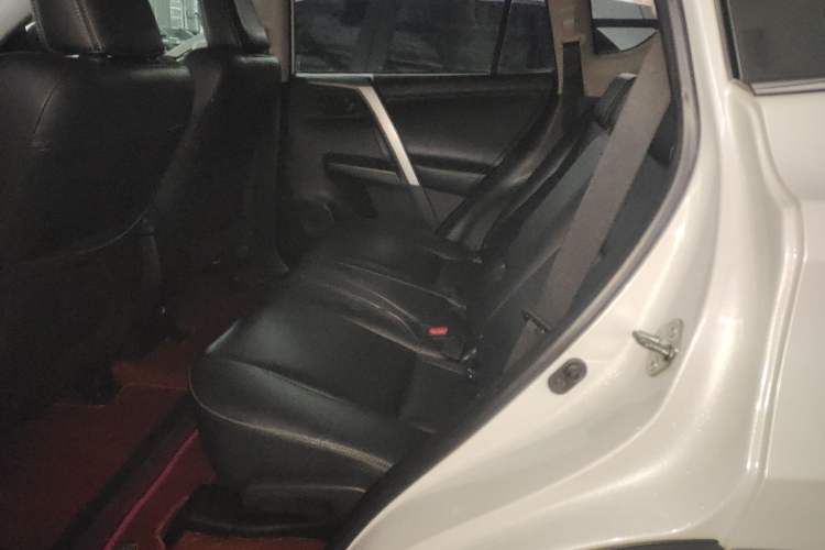 Used Toyota RAV4 2018 2.5L Automatic 4x4 Elite i Edition Left Rear Seat