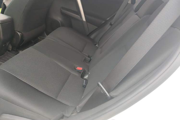 Used Toyota RAV4 2018 2.0L CVT Two-Wheel Drive Fashion X Edition Left Rear Seat