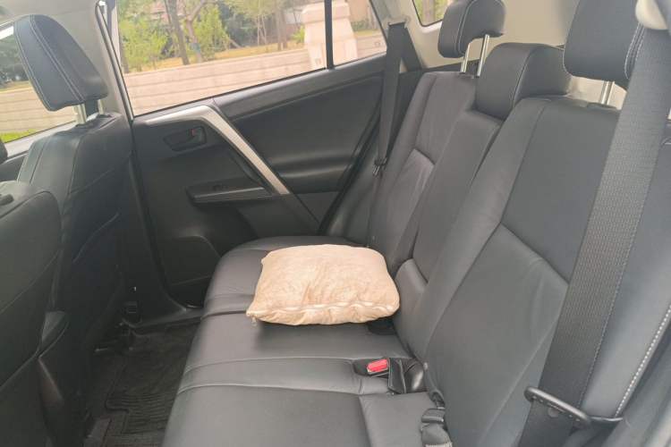 Used Toyota RAV4 2018 2.5L Automatic 4x4 Elite i Edition Left Rear Seat