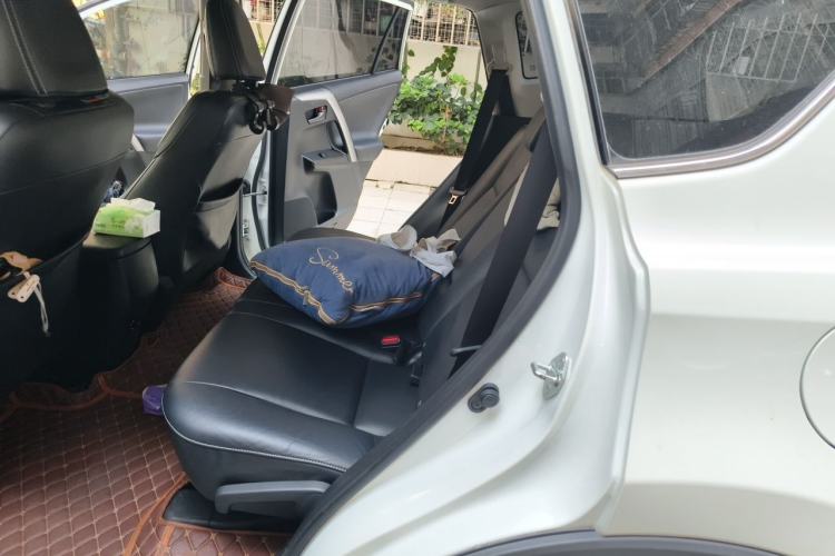 Used Toyota RAV4 2018 2.5L Automatic 4x4 Elite i Edition Left Rear Seat
