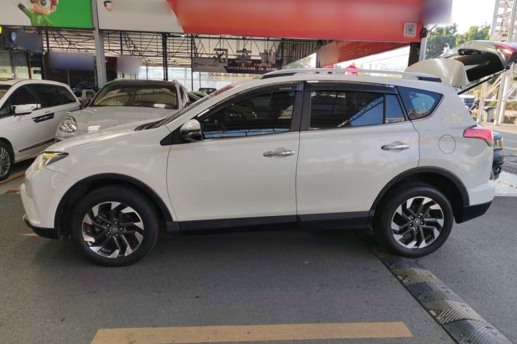 Used Toyota RAV4 2018 2.5L Automatic 4x4 Elite i Edition Left Side