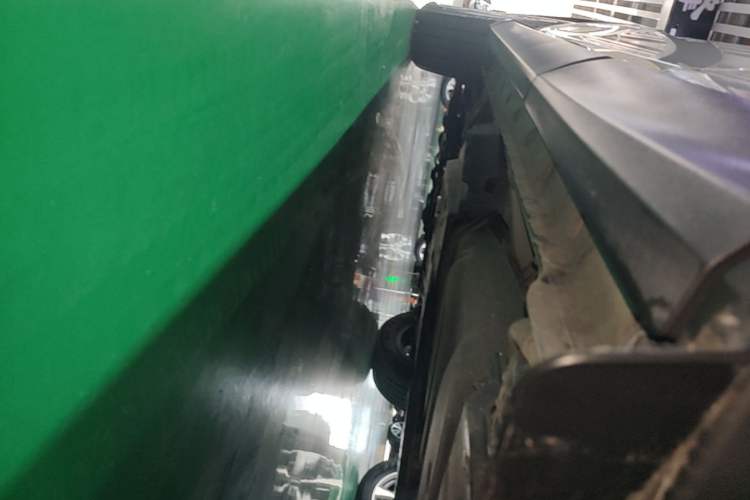 Used Toyota RAV4 2018 2.0L CVT Two-Wheel Drive Fashion X Edition Left Side Sill