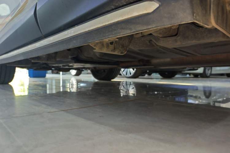 Used Toyota RAV4 2018 2.5L Automatic 4x4 Elite i Edition Left Side Sill