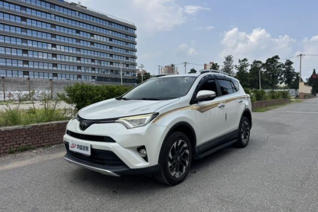 Used Toyota RAV4 2018 2.5L Automatic 4x4 Elite i Edition