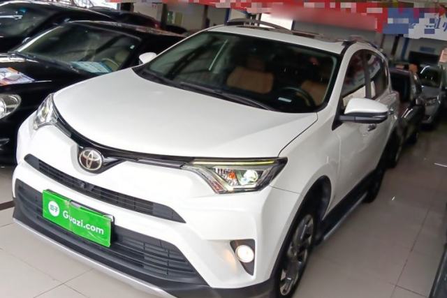 Ojetý Toyota RAV4 2018 2.5L Automatic 4x4 Elite i Edition