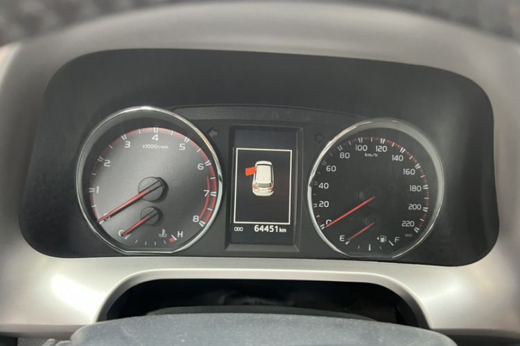 Used Toyota RAV4 2018 2.5L Automatic 4x4 Elite i Edition Odometer Close Up