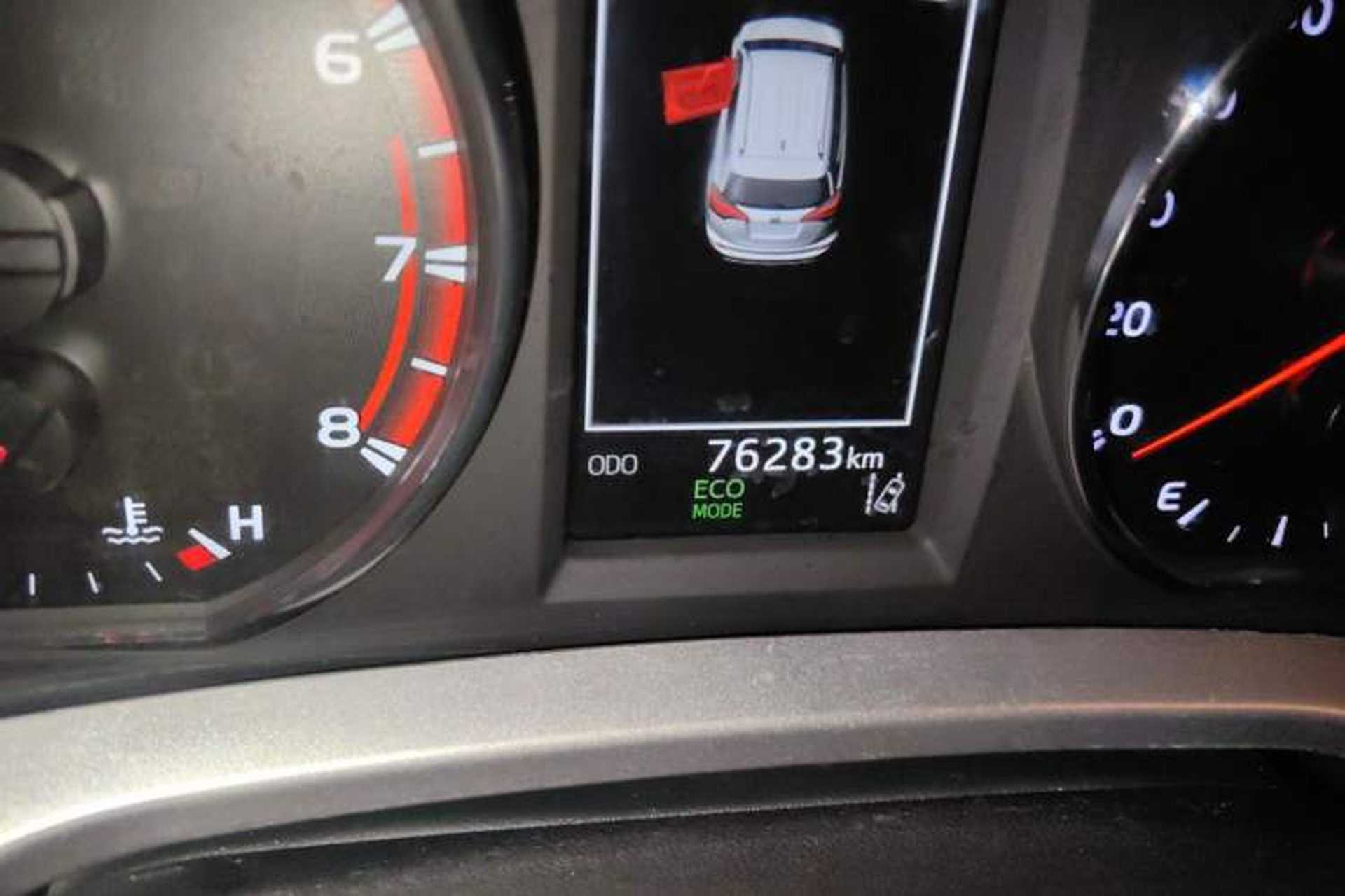 Used Toyota RAV4 2018 2.5L Automatic 4x4 Elite i Edition Odometer Close Up