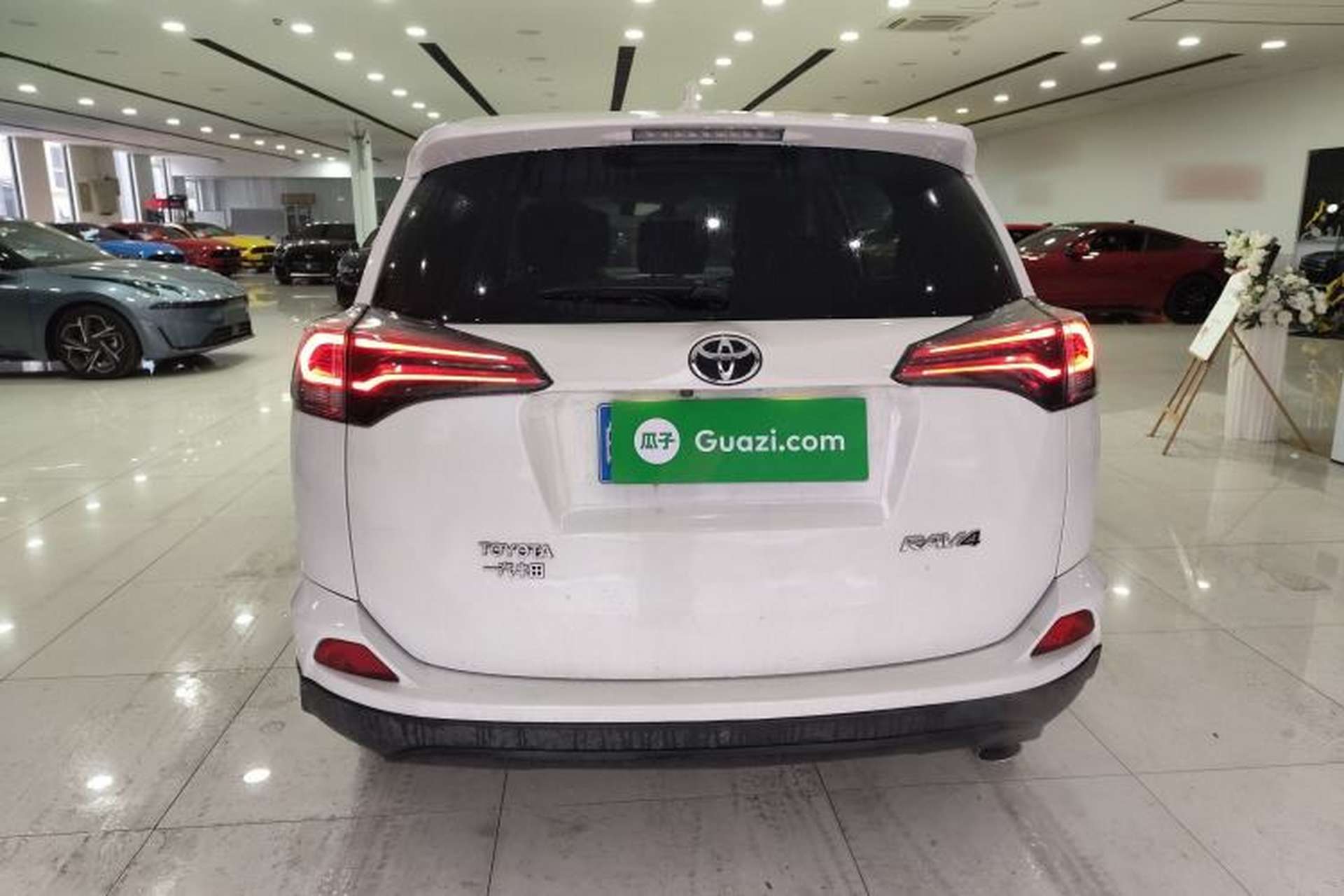 Used Toyota RAV4 2018 2.0L CVT Two-Wheel Drive Fashion X Edition Rear