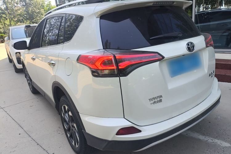 Used Toyota RAV4 2018 2.5L Automatic 4x4 Elite i Edition Rear Left 45 Deg