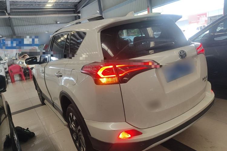 Used Toyota RAV4 2018 2.5L Automatic 4x4 Elite i Edition Rear Left 45 Deg