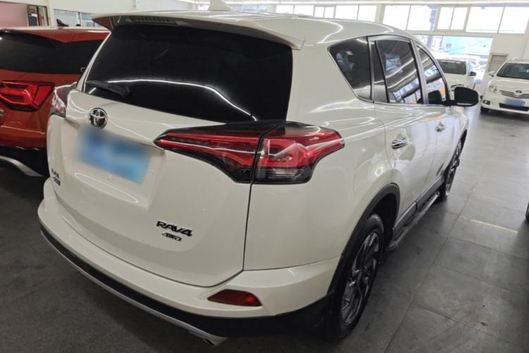 Used Toyota RAV4 2018 2.5L Automatic 4x4 Elite i Edition Rear Right 45 Deg