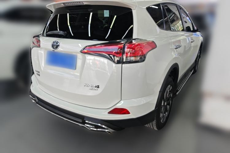 Used Toyota RAV4 2018 2.5L Automatic 4x4 Elite i Edition Rear Right 45 Deg