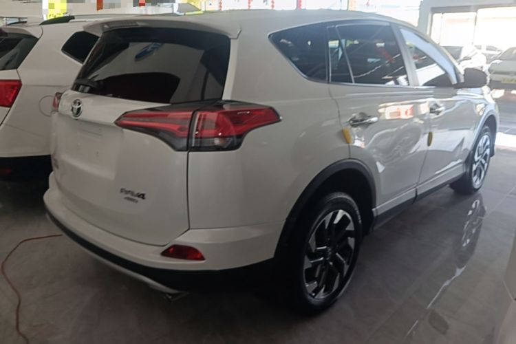 Used Toyota RAV4 2018 2.5L Automatic 4x4 Elite i Edition Rear Right 45 Deg