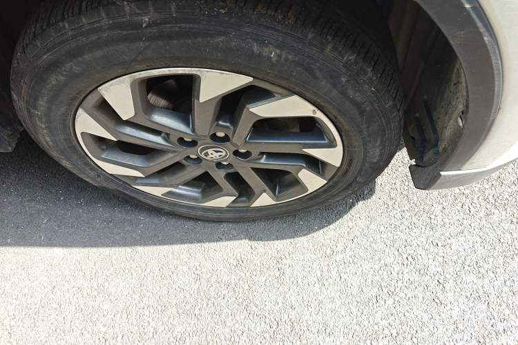 Used Toyota RAV4 2018 2.5L Automatic 4x4 Elite i Edition Right Front Wheel Hub