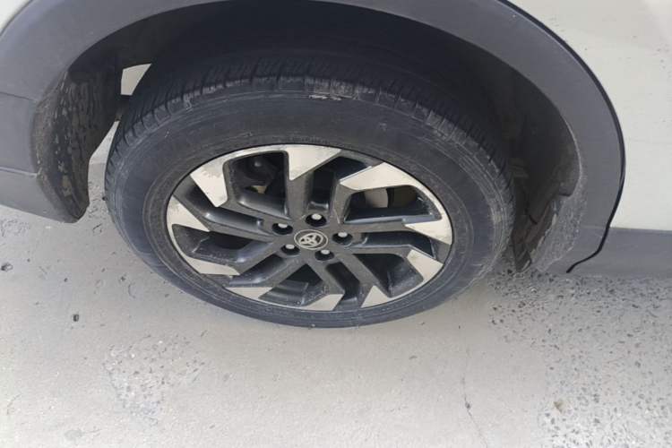 Used Toyota RAV4 2018 2.5L Automatic 4x4 Elite i Edition Right Rear Wheel Hub