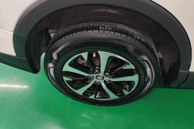 Used Toyota RAV4 2018 2.0L CVT Two-Wheel Drive Fashion X Edition Right Rear Wheel Hub